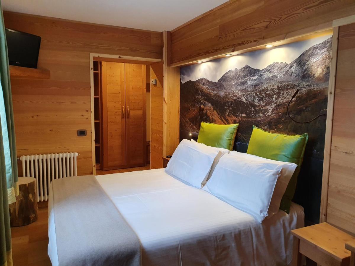 Castor Hotel 3*